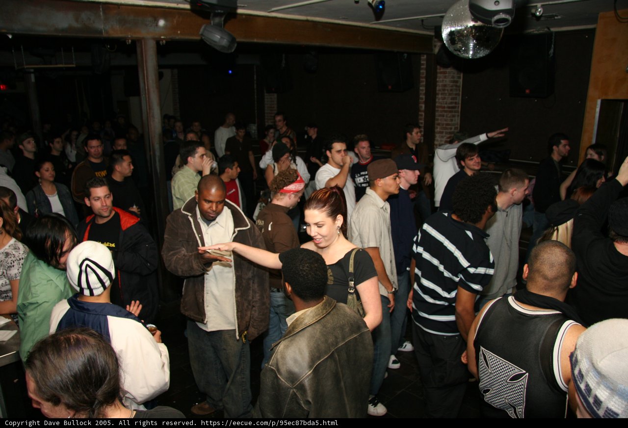 Nightlife at Pub 40