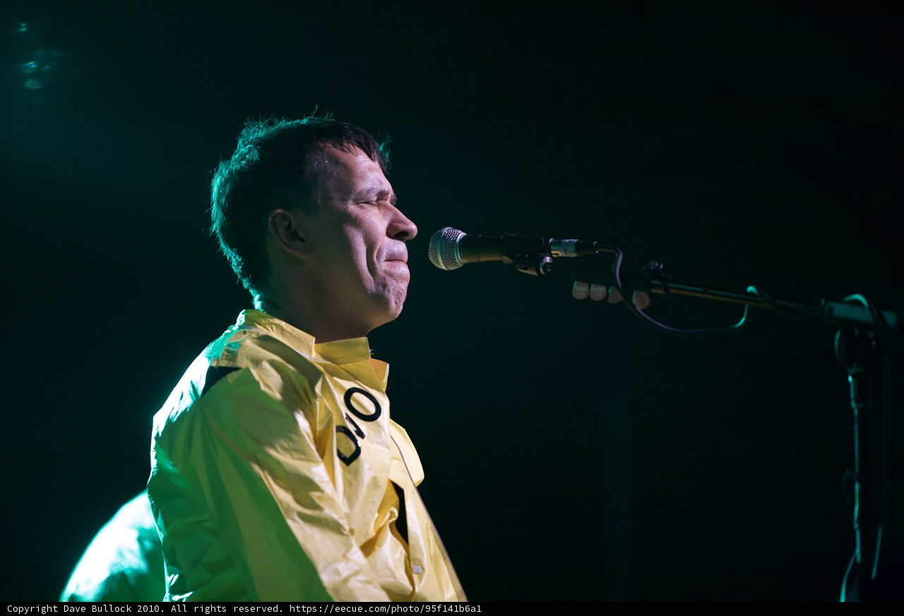 Bob Mothersbaugh rocks the mic at Coachella