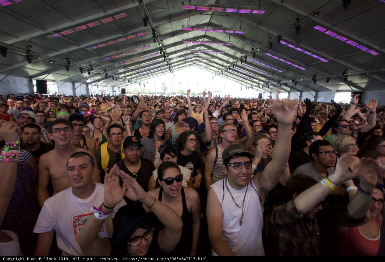 Urban Crowd Goes Wild at Coachella Music Festival