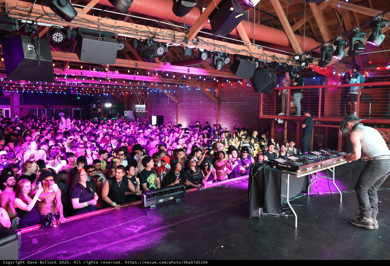 DJ Ignites Packed Crowd at Wobbleland 2026