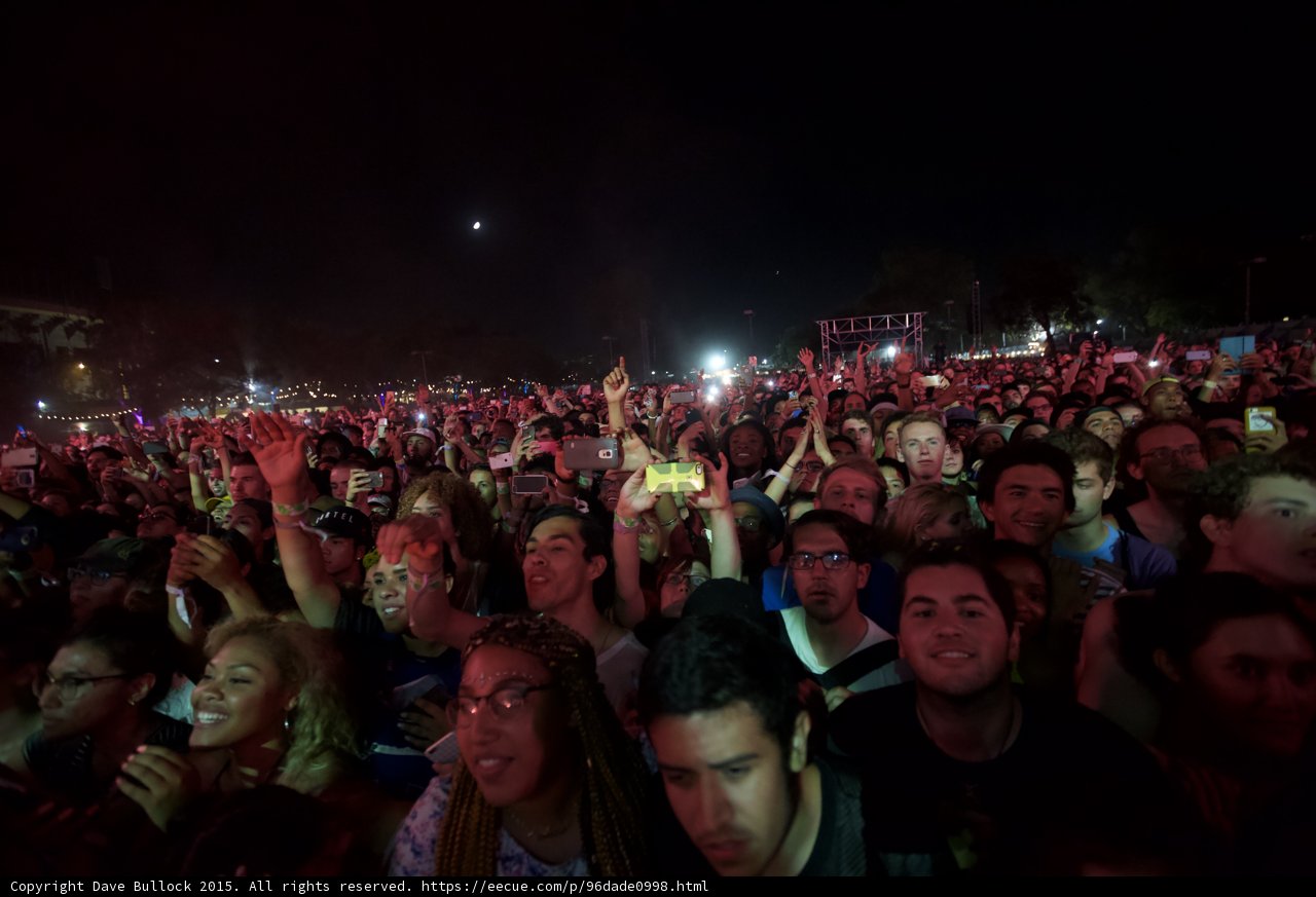 FYF Fest Sharp Crowd Many Faces Moon Night Woman Braids Glasses Yellow Phone Case Motel Shirt Diverse