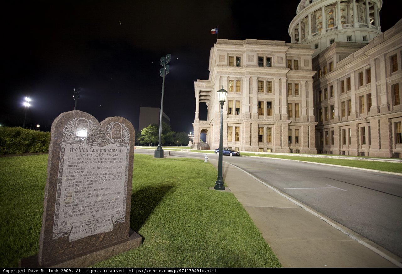 The Stunning Texas State Capitol Building at Night