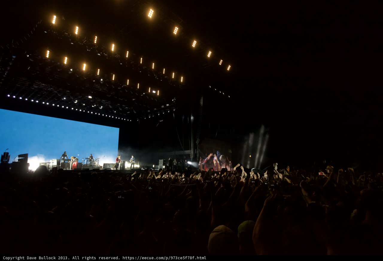 Electric Crowd