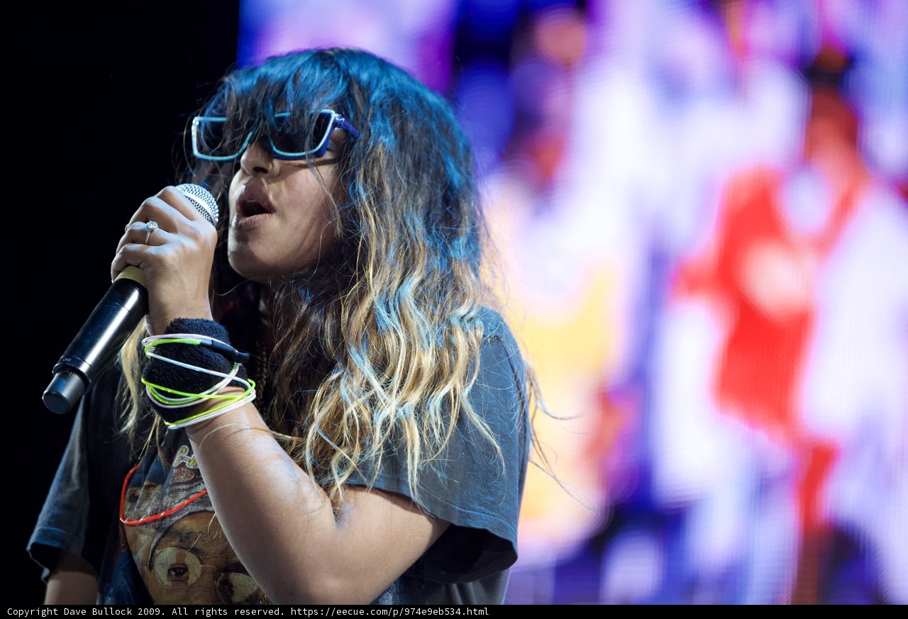 Coachella 2009: Sunglasses On, Mic In Hand