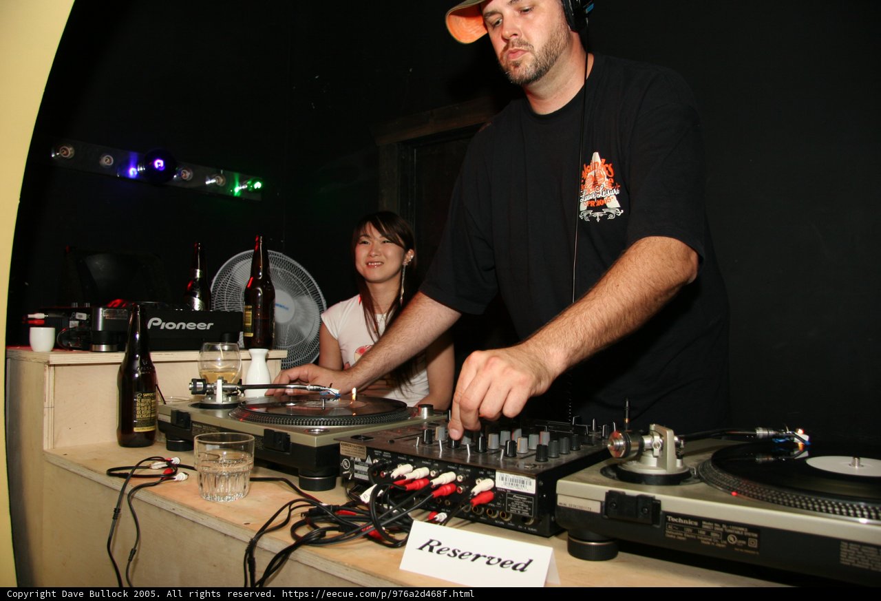 The Entertainer behind the Turntable