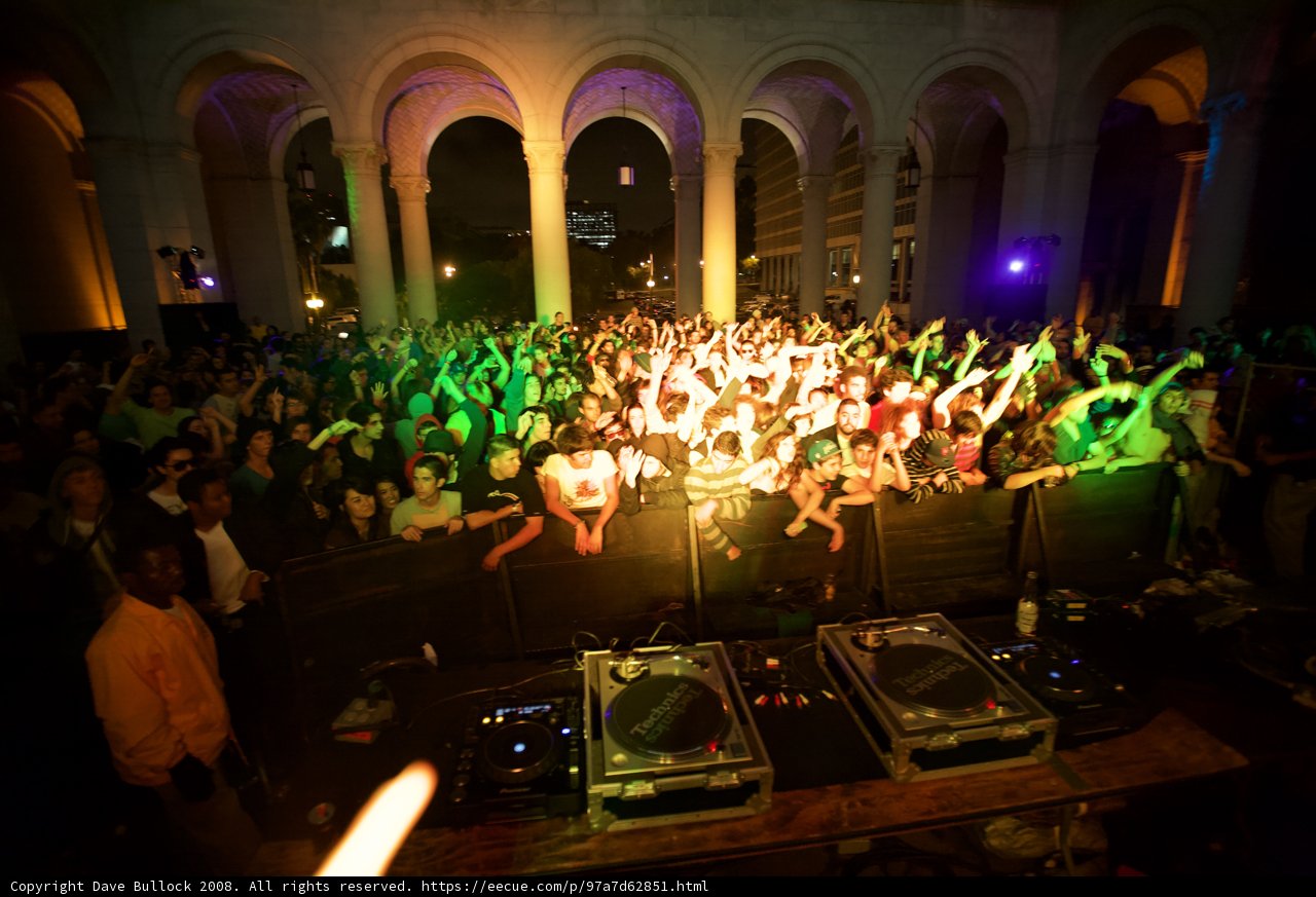 Olga Breeskin Entertains a Thrilling Crowd with Deejaying