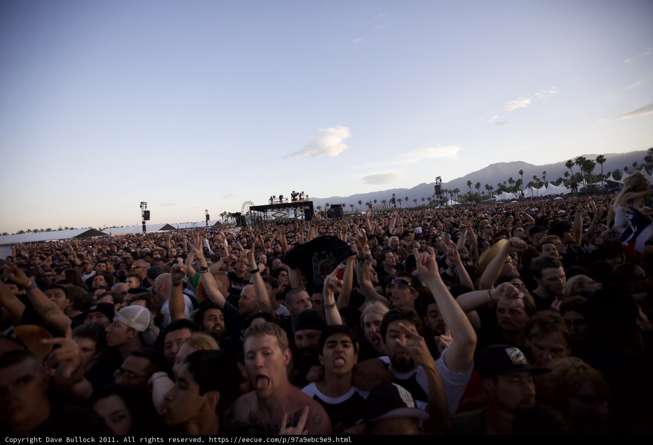 Big Four Festival Concertgoers Raise the Roof