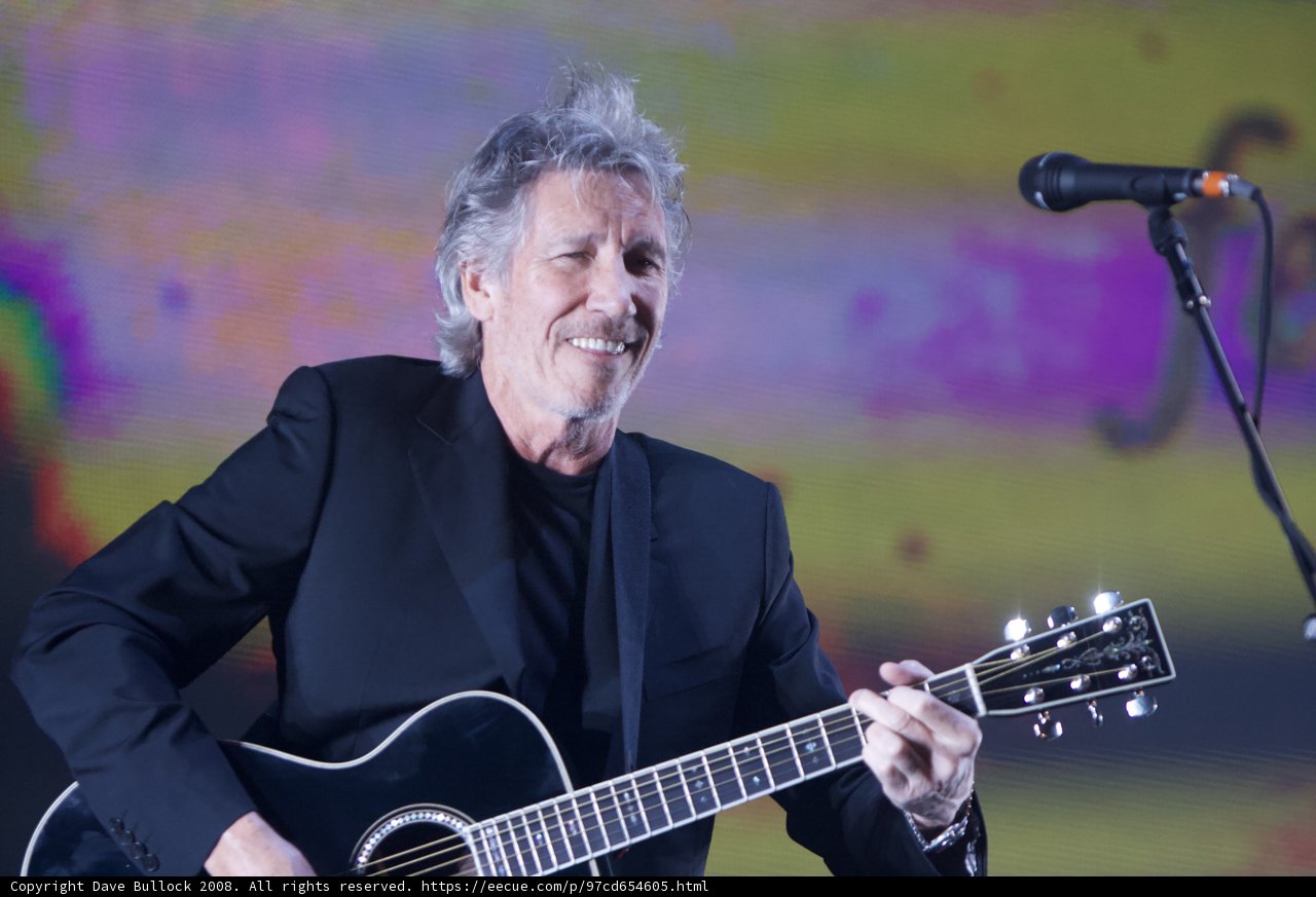 Roger Waters Rocks the Stage