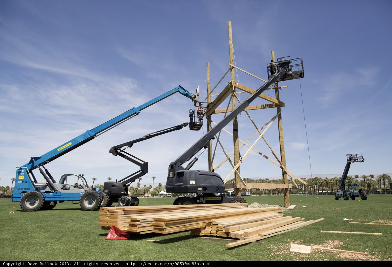 Wood Lifting Construction Crane