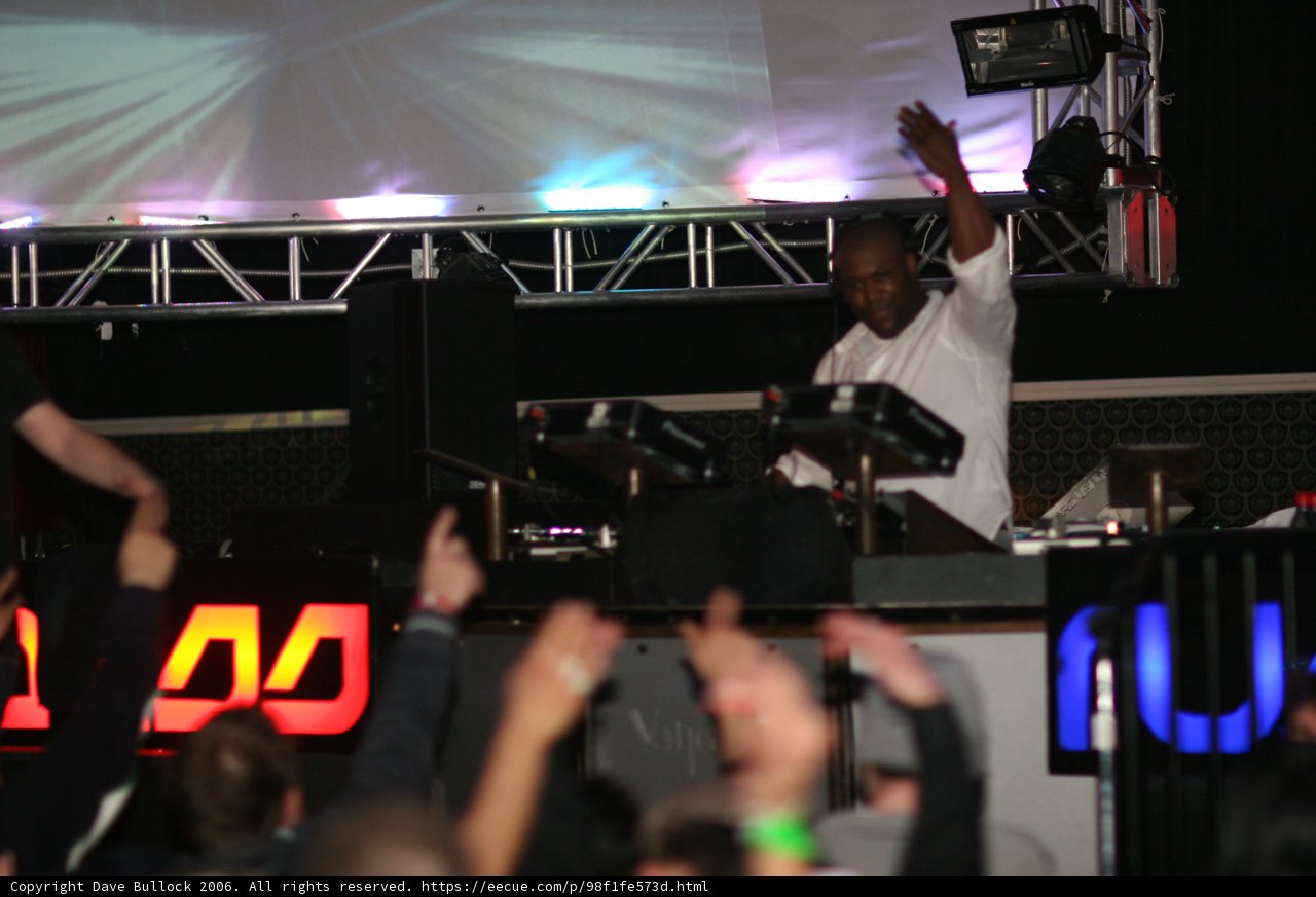 Bass Rush: The Ultimate Music Experience