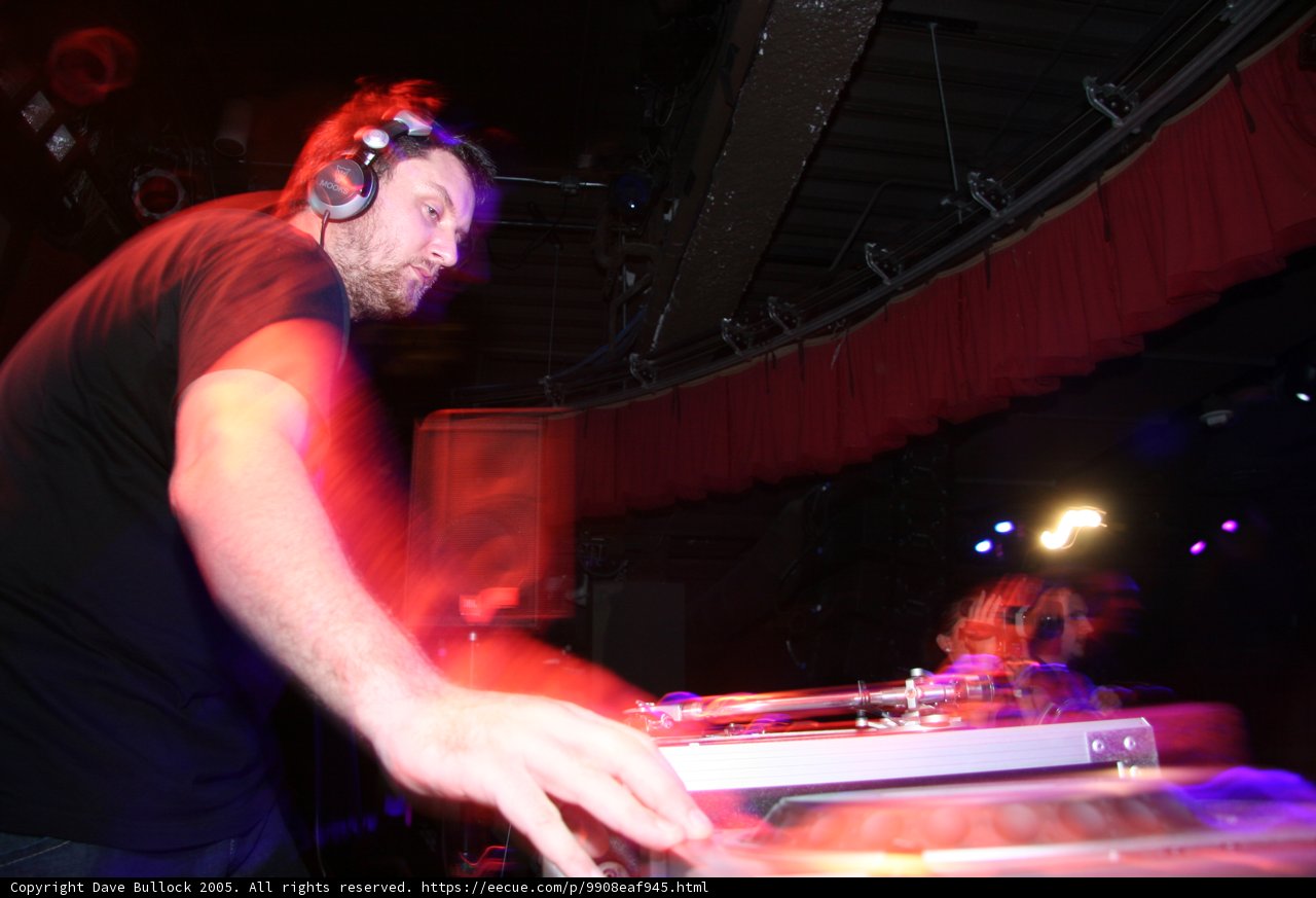 Spinning for the Crowd