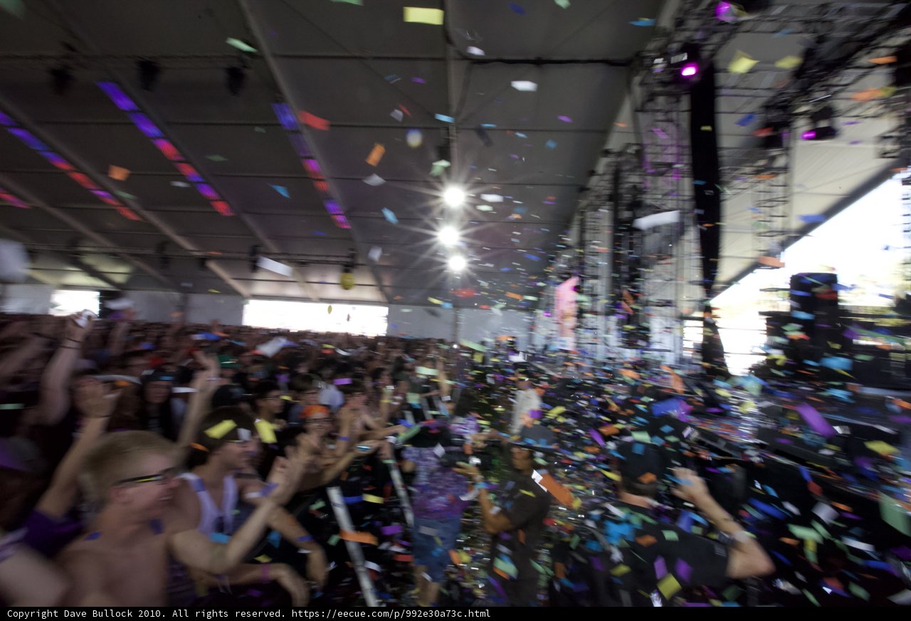 Paper Party in the Urban Crowd
