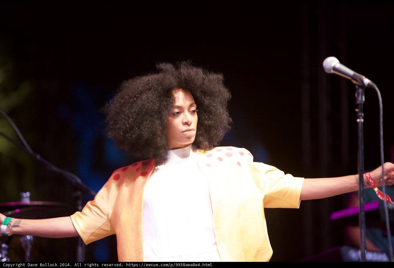 Solange Performs at Coachella 2014