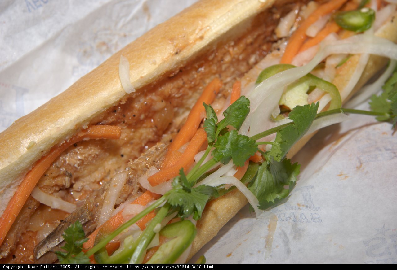 Fresh and Flavorful Sandwich