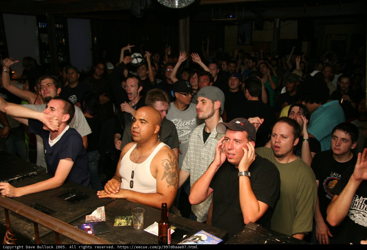 Bar Nights with the Urban Crowd