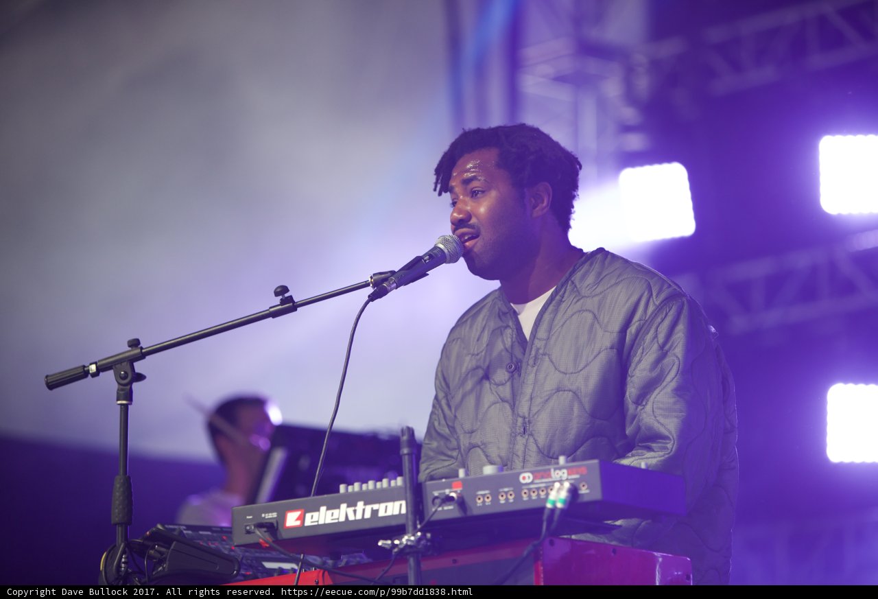 Sampha's Electrifying Keyboard Performance at Coachella 2017