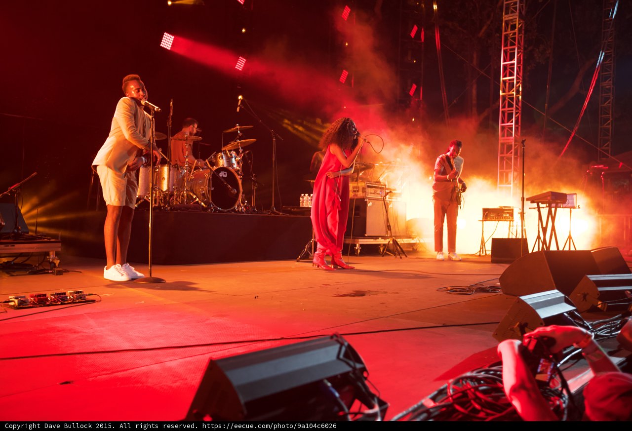 Solange Wide Stage Photo Pit View Saxophonist Stage Monitors
