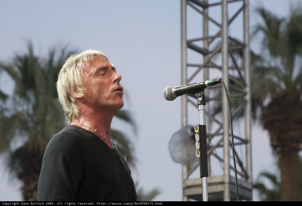 Paul Weller Rocks Coachella Crowd with Outdoor Performance