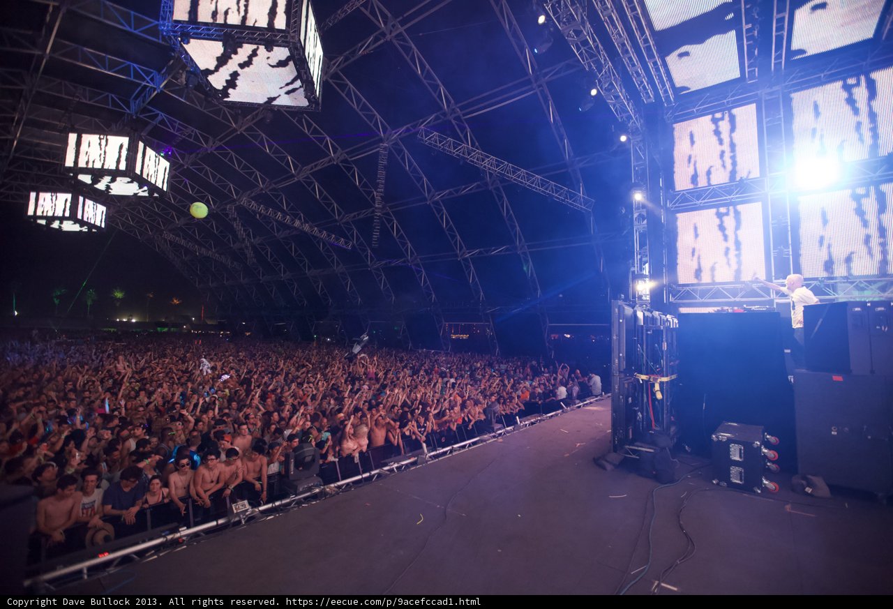 Jermaine Jackson Rocks Coachella Stage