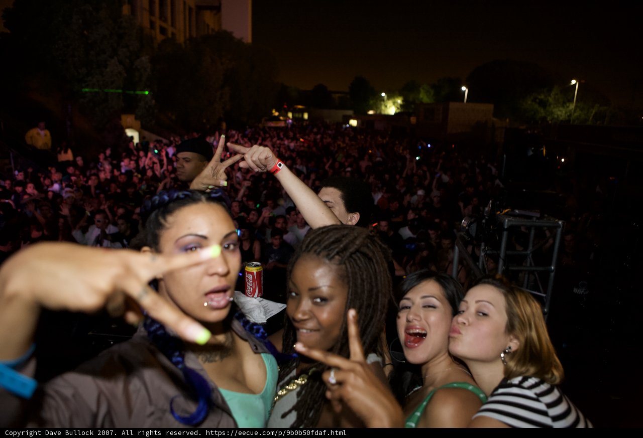 EDC Nightlife: Selfie Squad Shines
