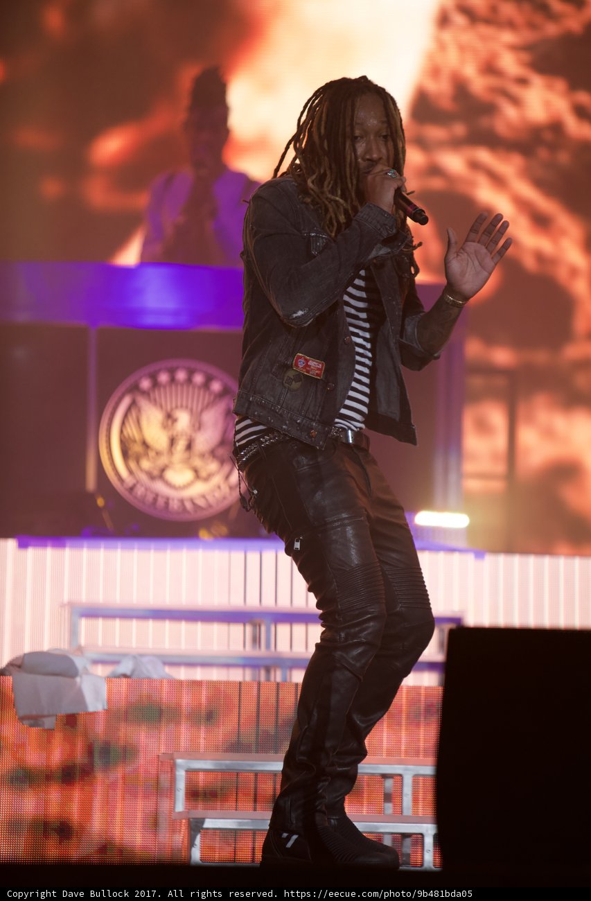 Elevated Performer