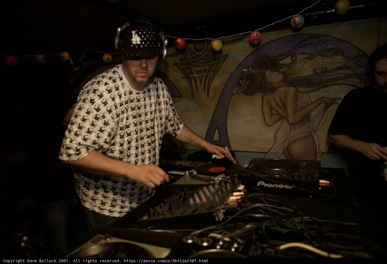Pure Filth: Sam R on the Turntables