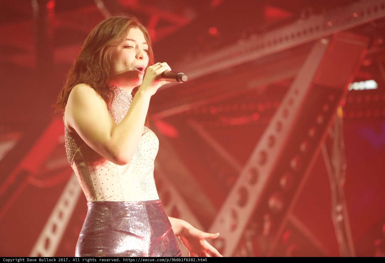 Lorde performing an electrifying solo concert at Coachella 2017