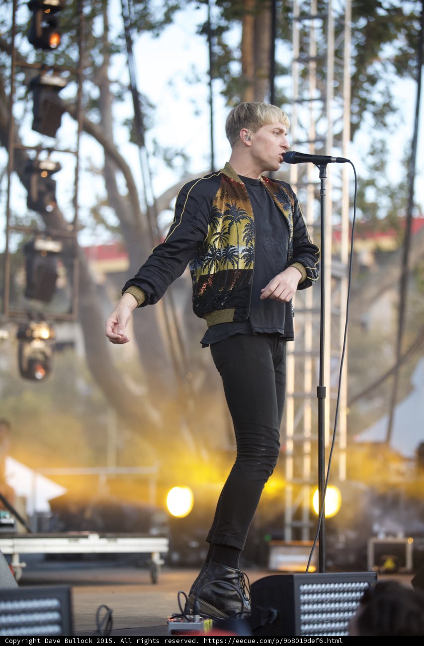 Jonny Pierce Full Stage