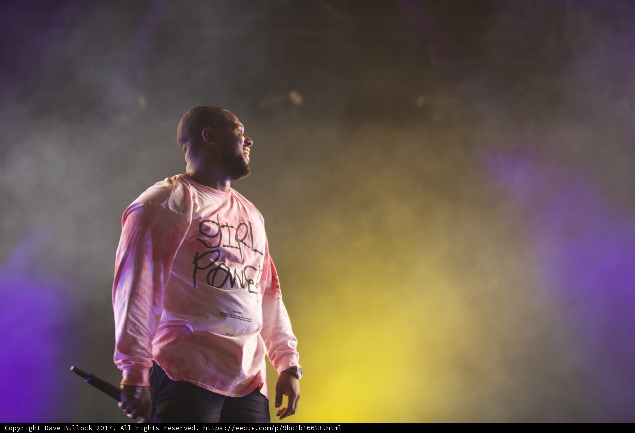 Pink Shirt Performer