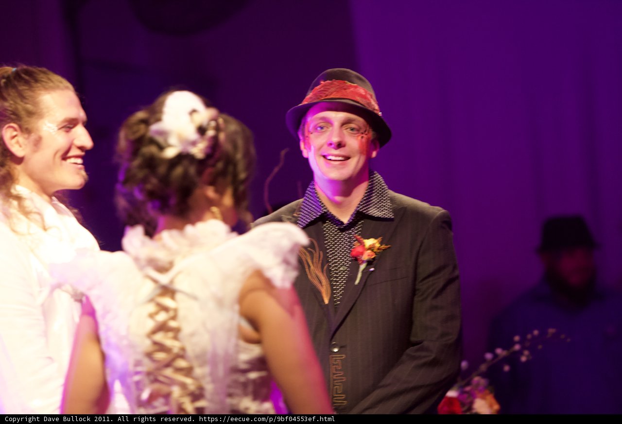 A Gleeful Wedding Couple