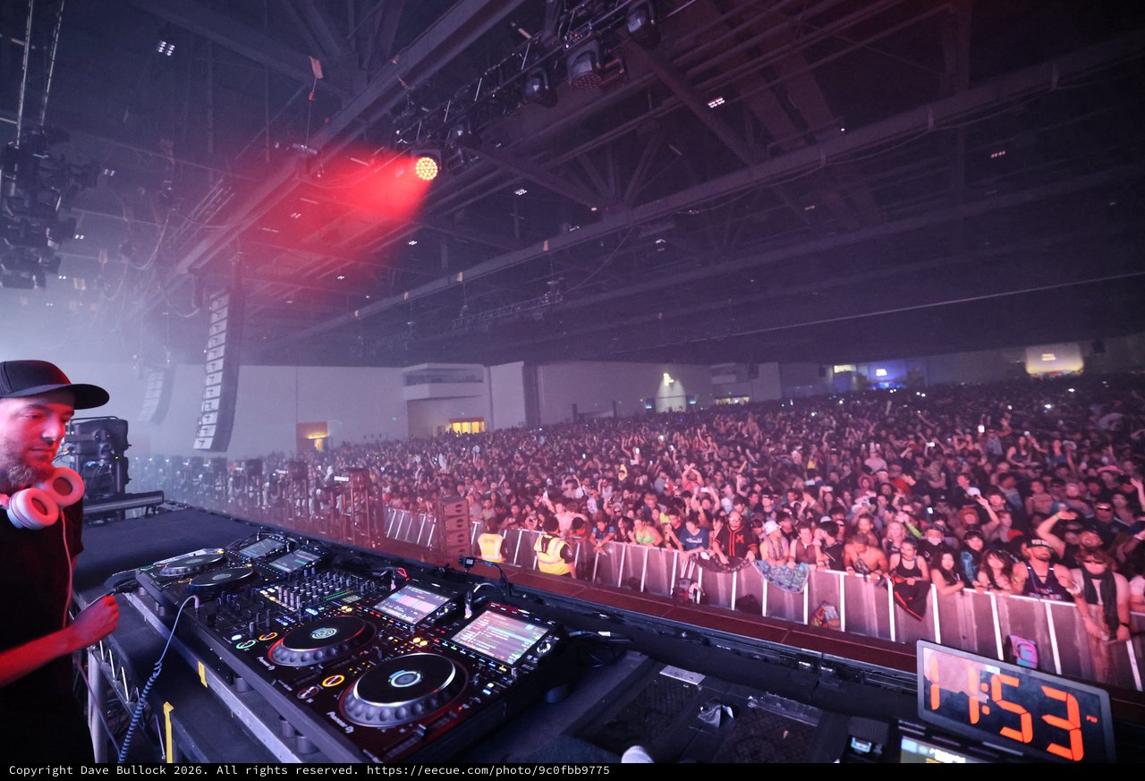 DJ Commands Massive Crowd at Wobbleland 2026