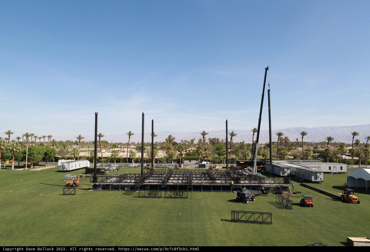 Field Stage Extravaganza