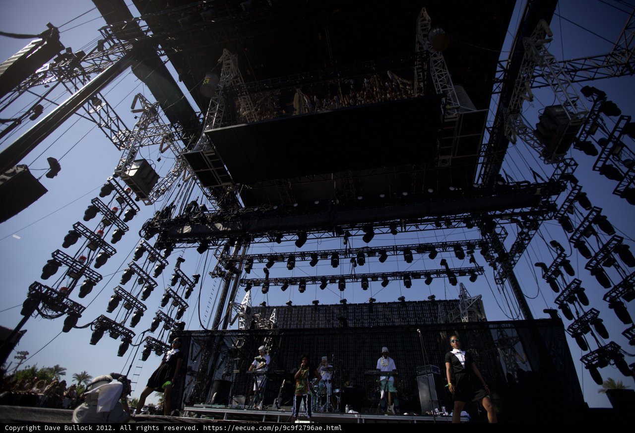Santigold Rocks Coachella Stage