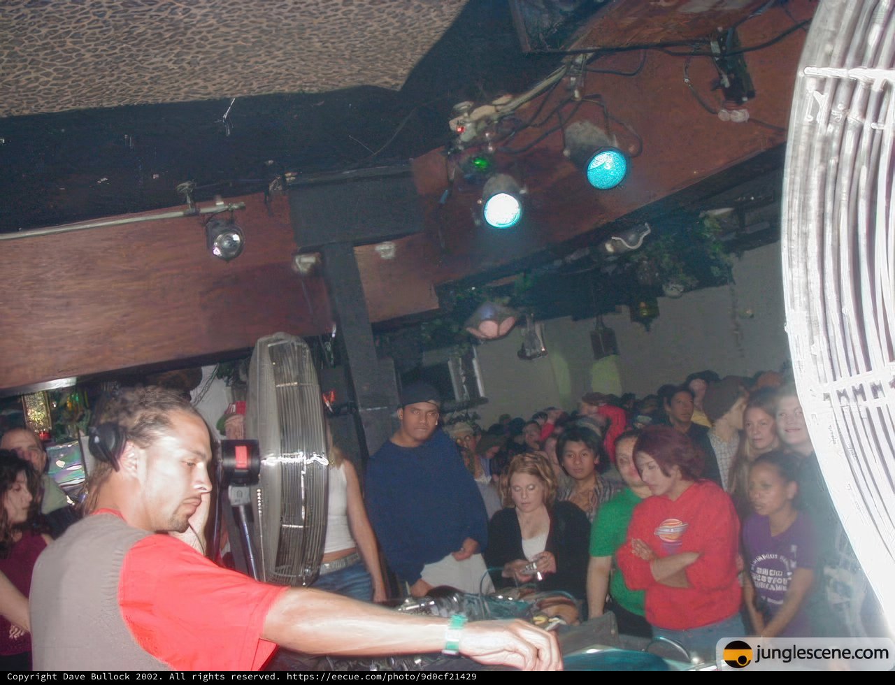 Roni Size Rocks the Nightclub