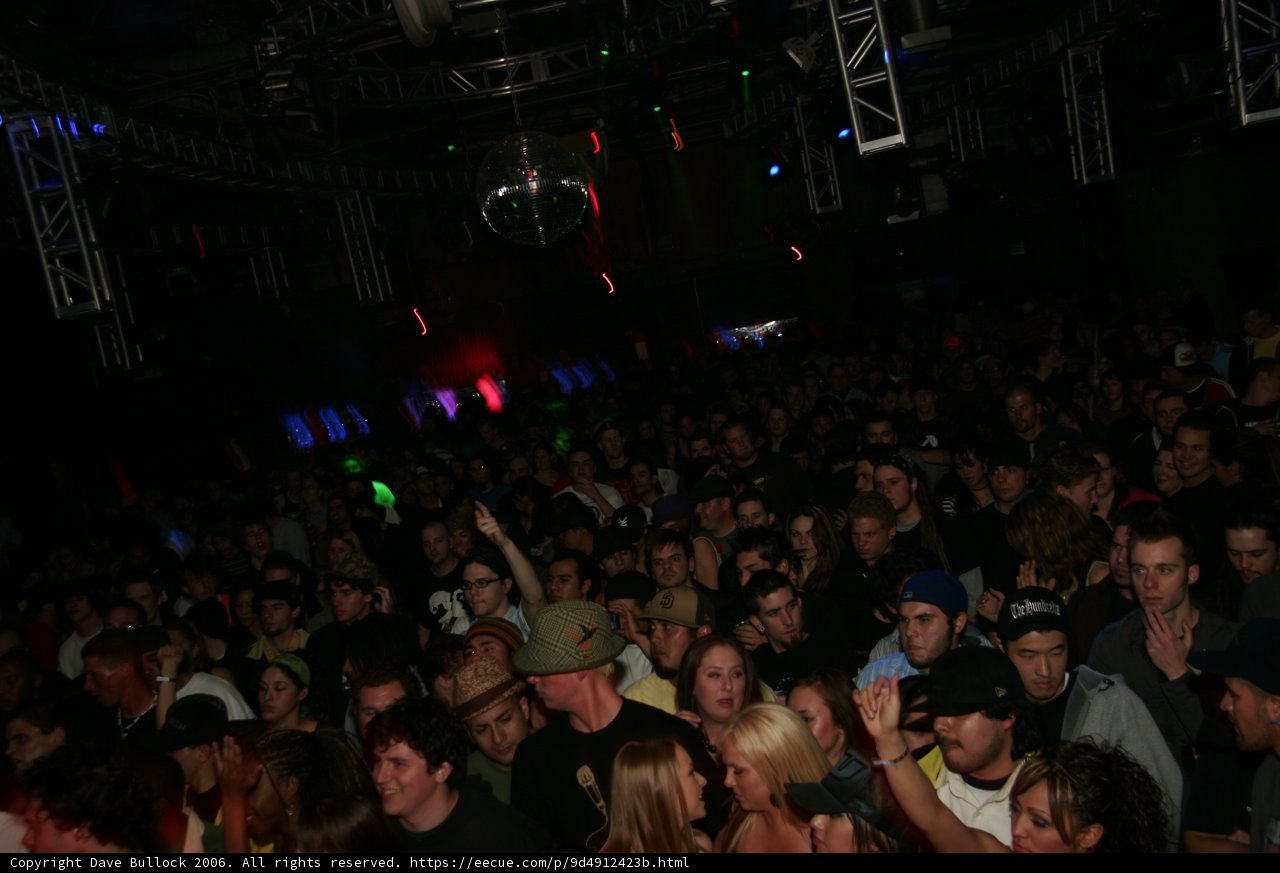 Experience the Urban Club Nightlife at Funktion Viram