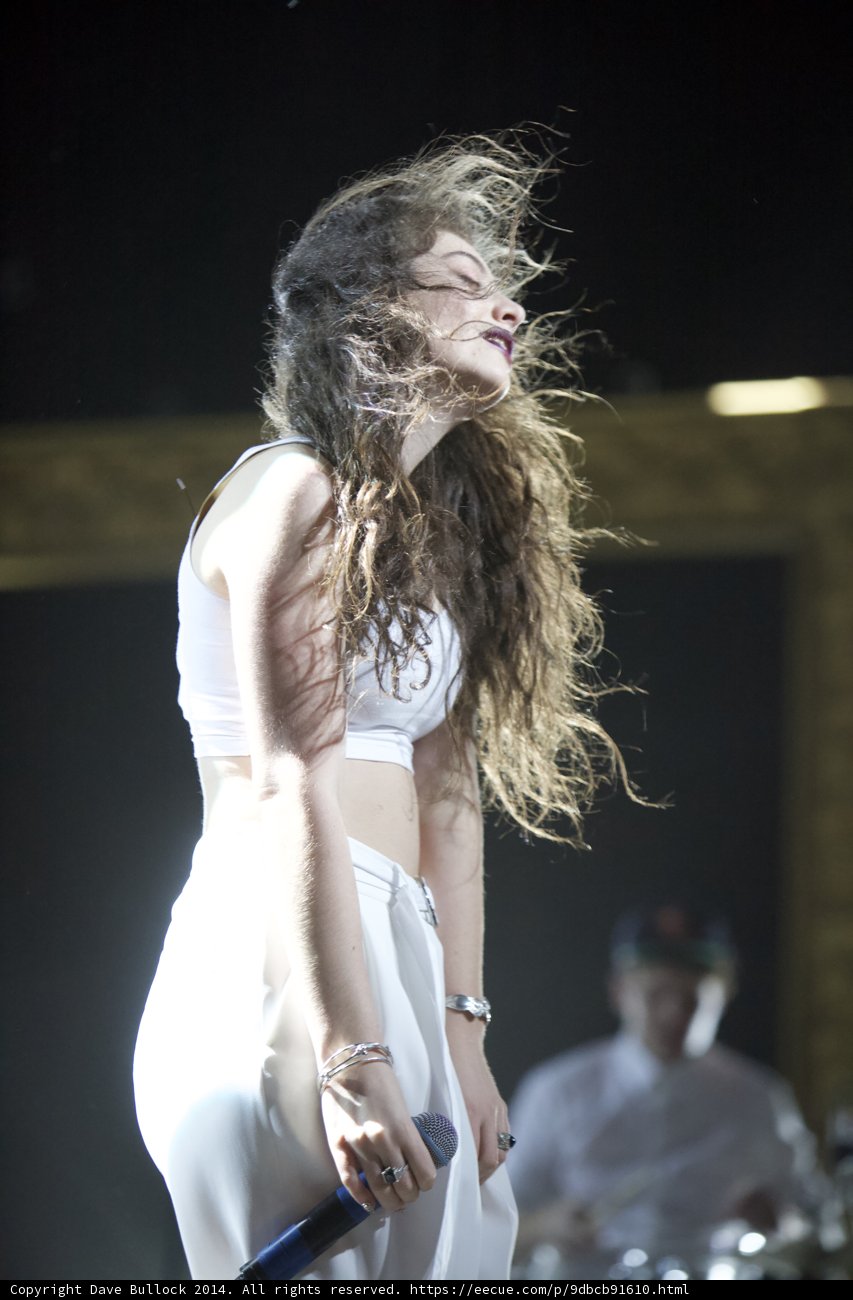 Lorde in the Wind at Coachella