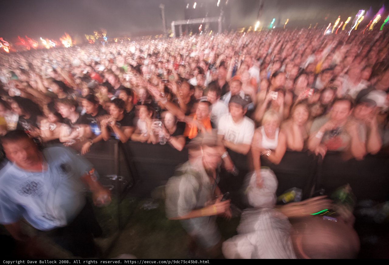 Coachella Crowd Rocks Out