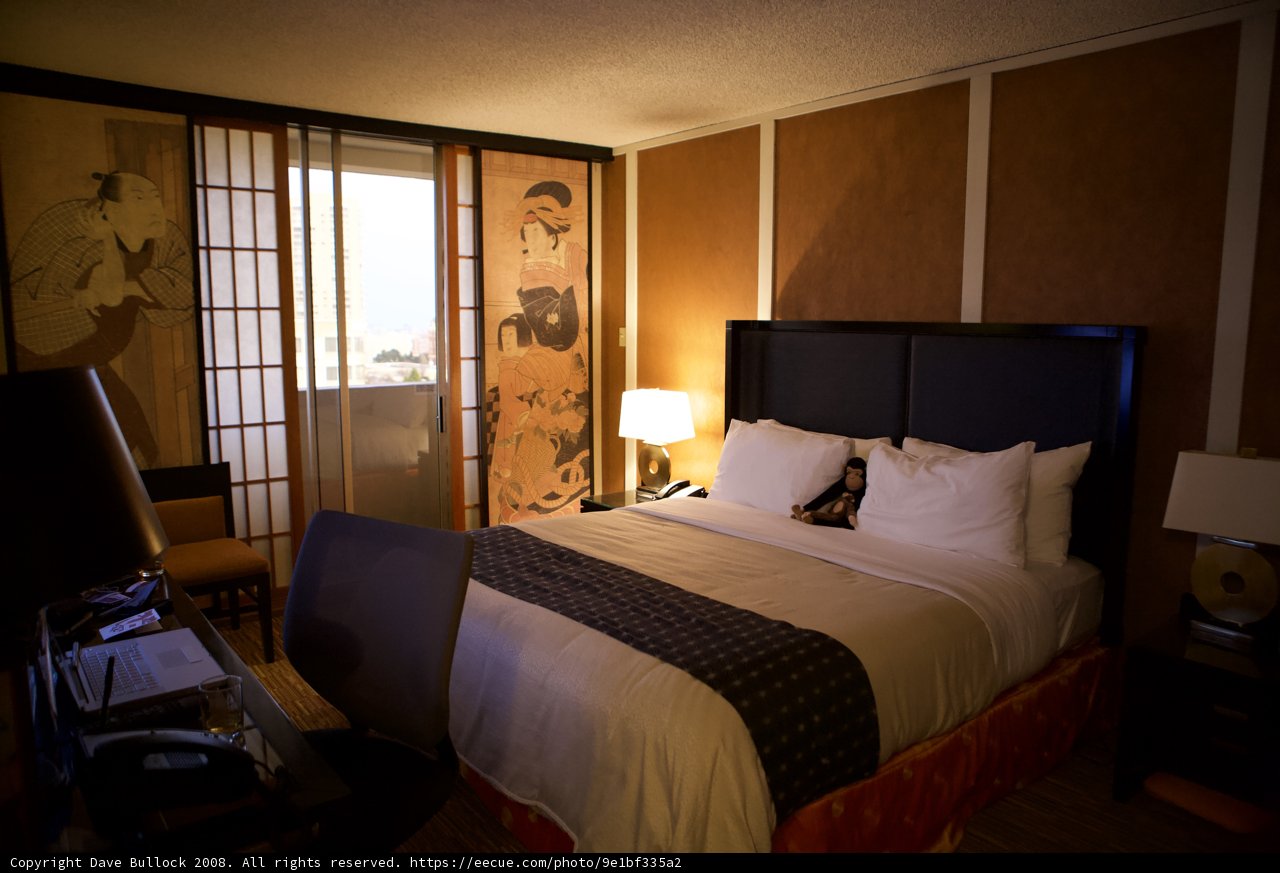 Serene Bedroom Escape