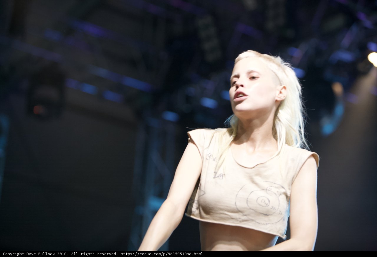 Yolandi Visser electrifies Coachella with solo performance