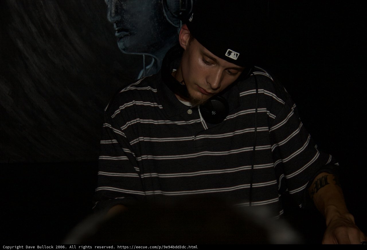 DJ set in action