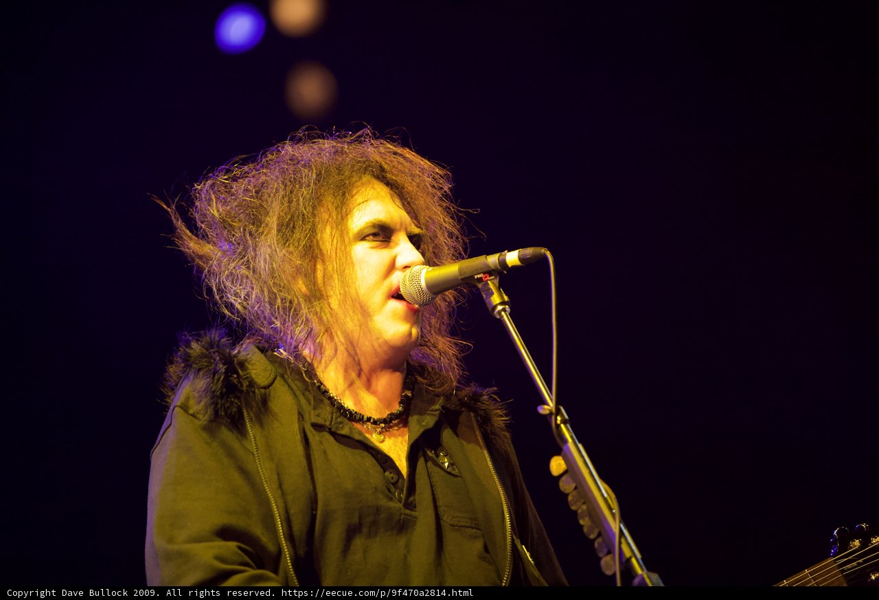 The Cure rocks the O2 Arena