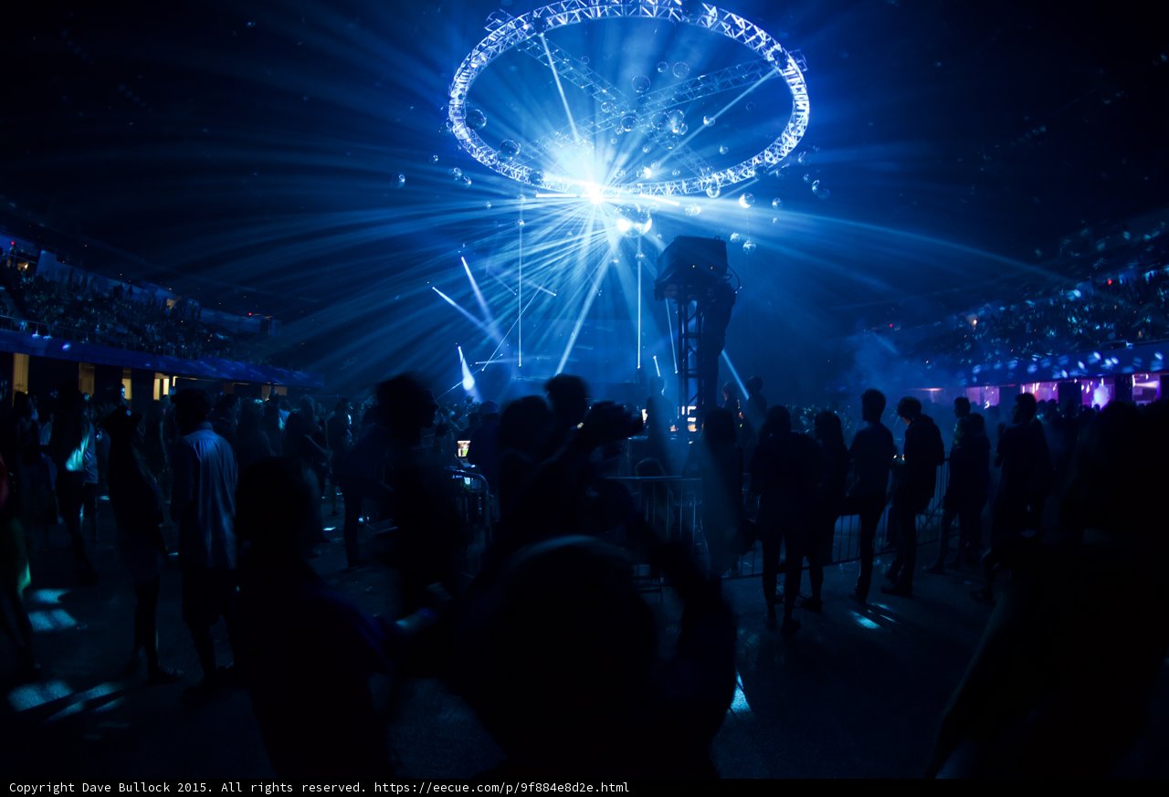 Crowd and Camera Platform