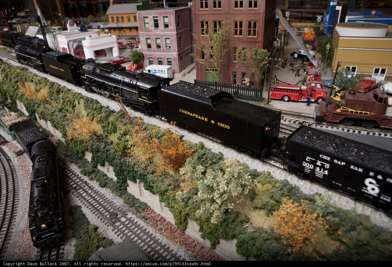 Miniature Railway in the Urban Jungle