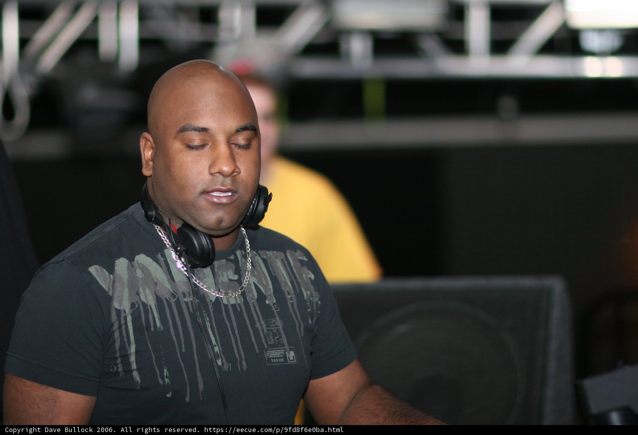 Beats and the Beat: DJ takes the Stage