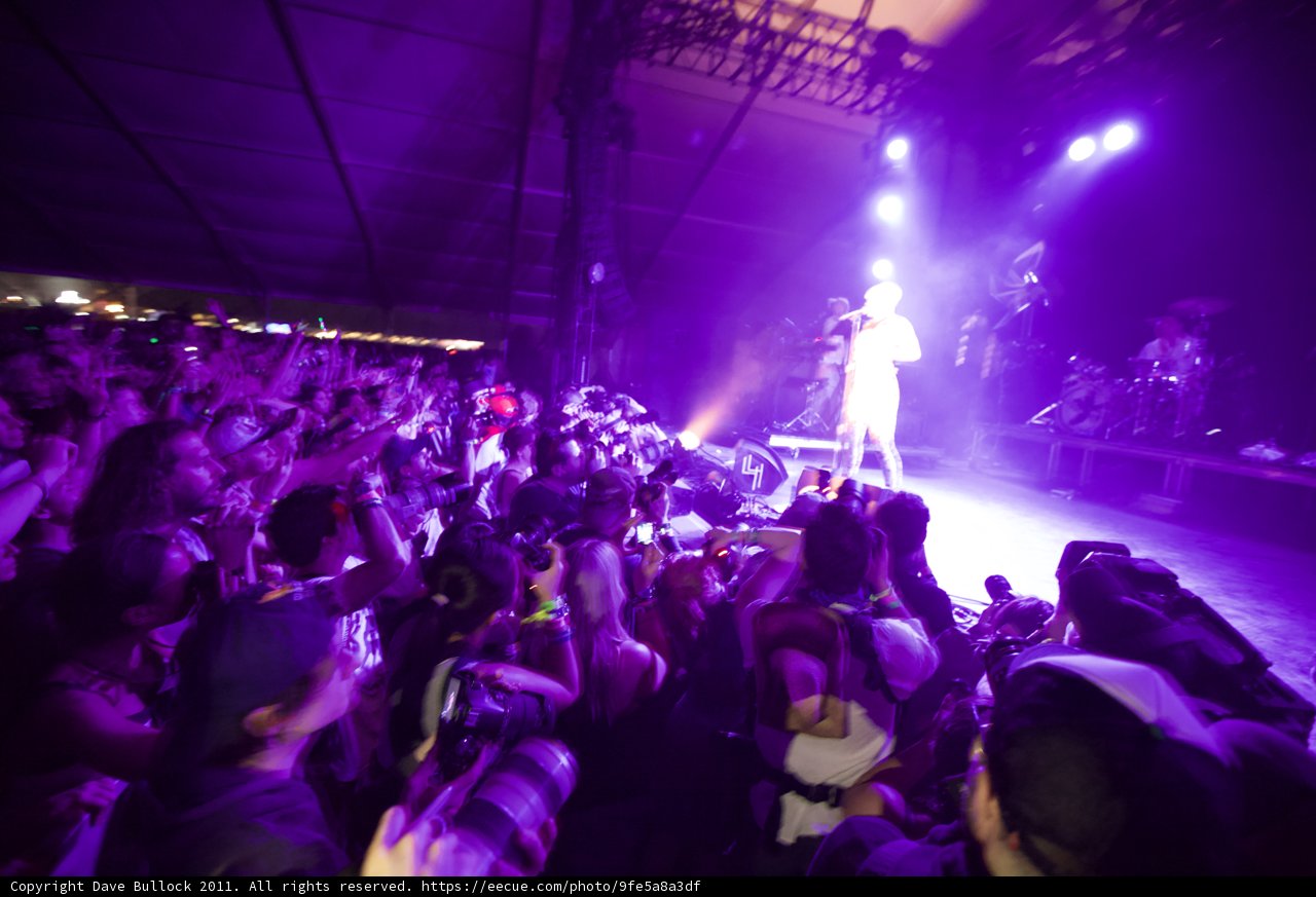 Urban Nightlife: A Concert Experience