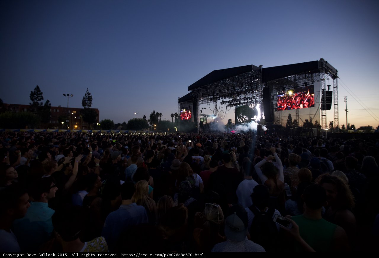 Main Stage Dusk Red Screen Sunset