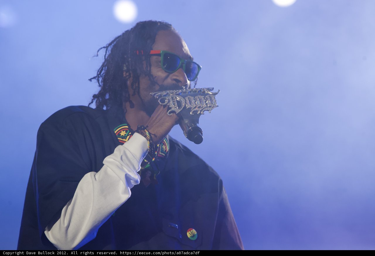Snoop Dogg Rocks Coachella 2012