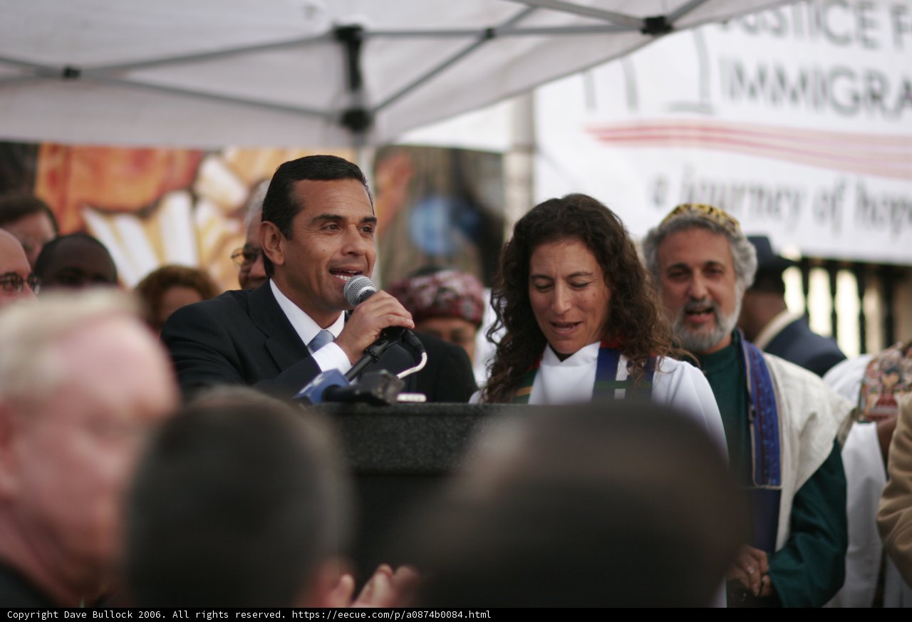 Antonio Villaraigosa Speaking at an Event