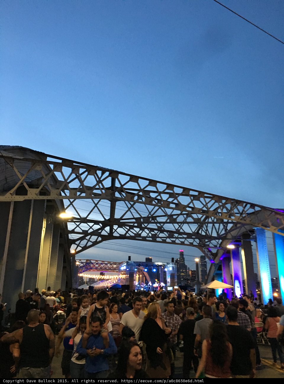 Nightlife in the Metropolis
