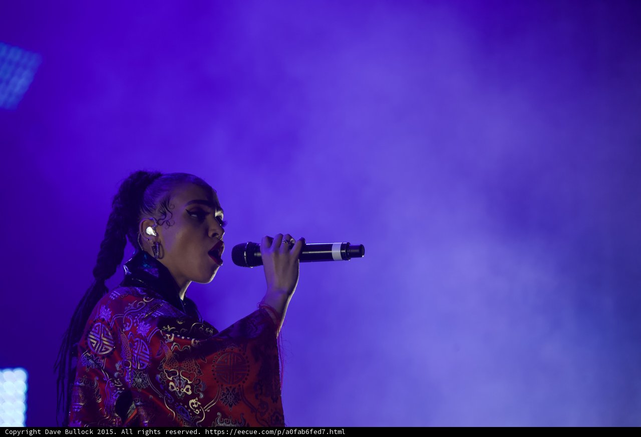 FKA twigs Beautiful Profile Portrait Singing Baby Hairs Swirls Hoop Earrings Red Lipstick Black Choker Kimono Gold Chinese Patterns Rings Purple Haze